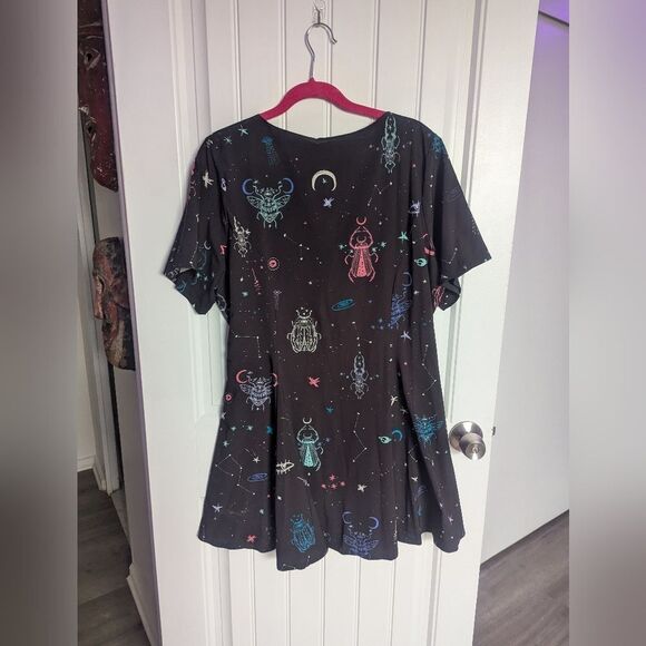 XXL Blackmilk Alien Insects Evil V Dress - Picture 2 of 7